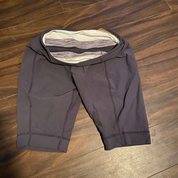 Lululemon reversible shorts